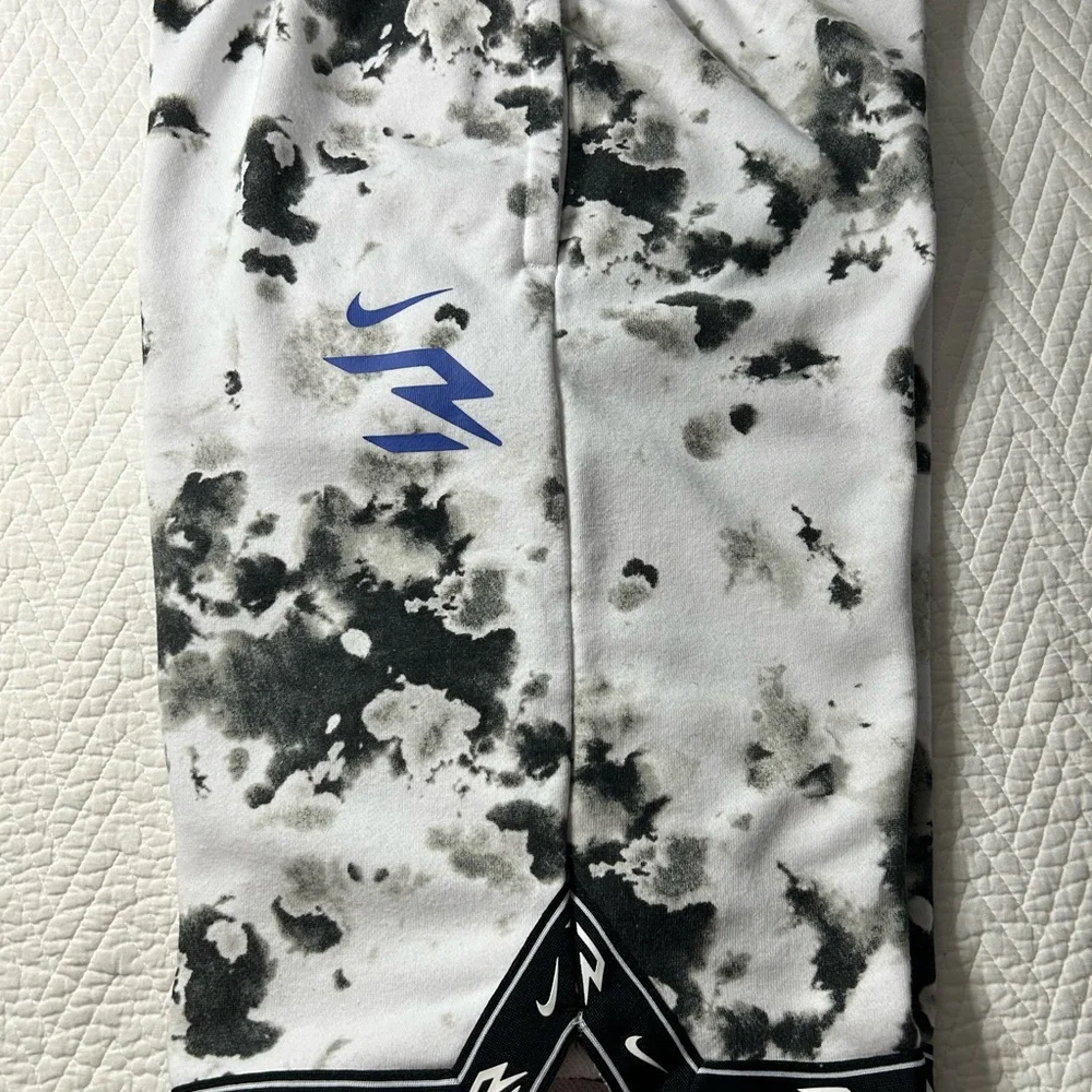 Nike 3 band big kids XL‎ change shorts